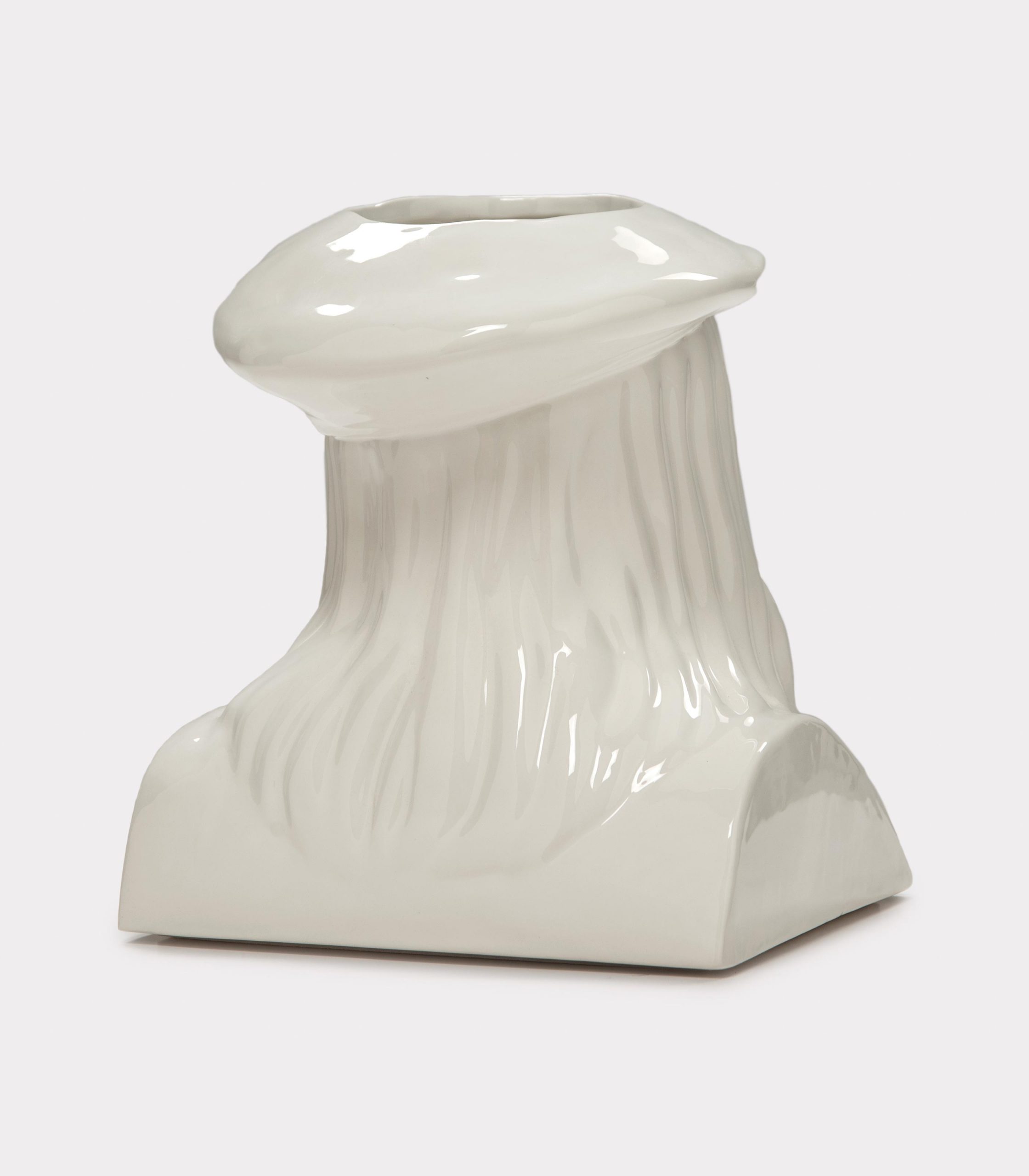 Jimmy D Lanza's "La Vilma", solid white handmade flowerpot loopo milano design R
