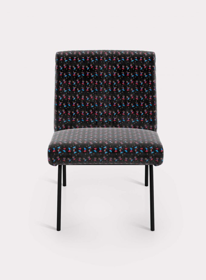 Armchair with "Dancers and Umbrellas" pattern loopo milano design F