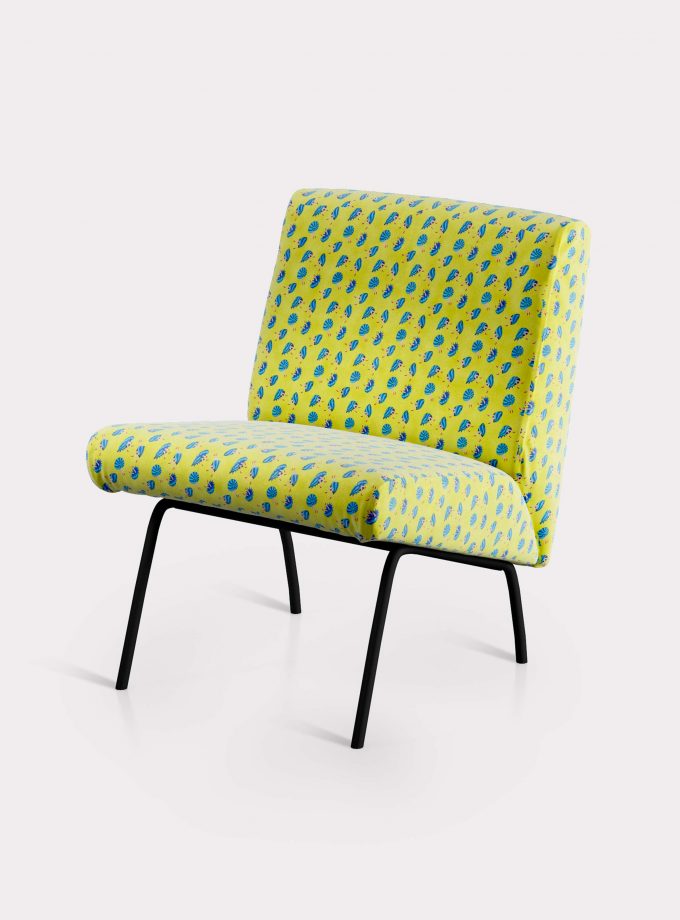 Armchair with "Shells and Legs" pattern