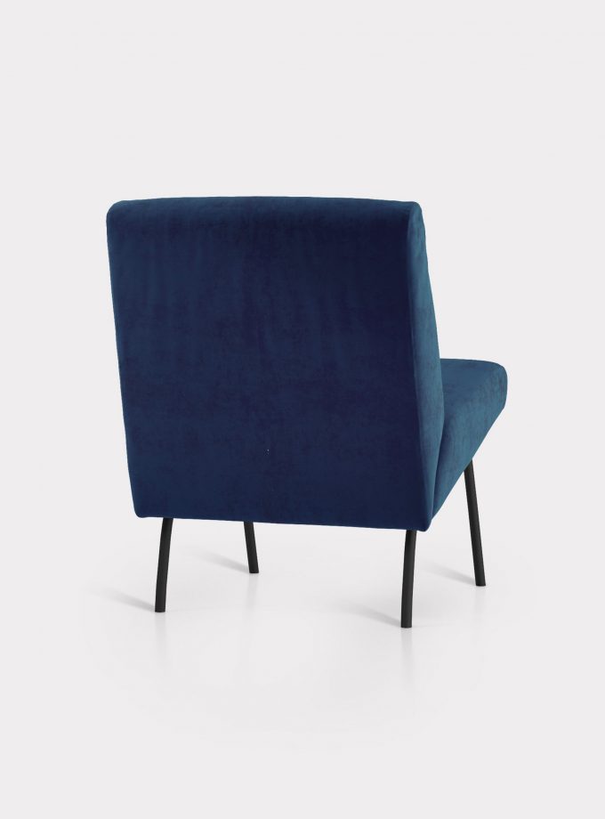 Blue armchair in velvet fabric