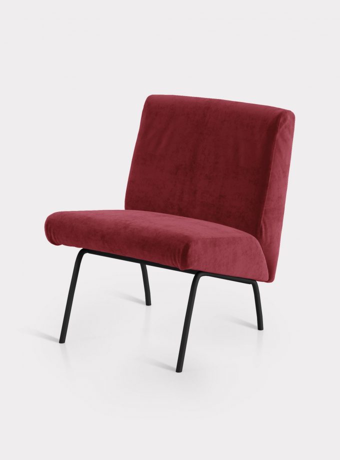 Red armchair in velvet fabric